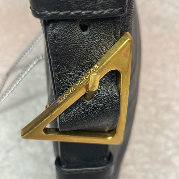 Bottega Veneta Leather Cradle Flap Small Shoulder Hand Bag Purse in Black - Picture 7 of 17